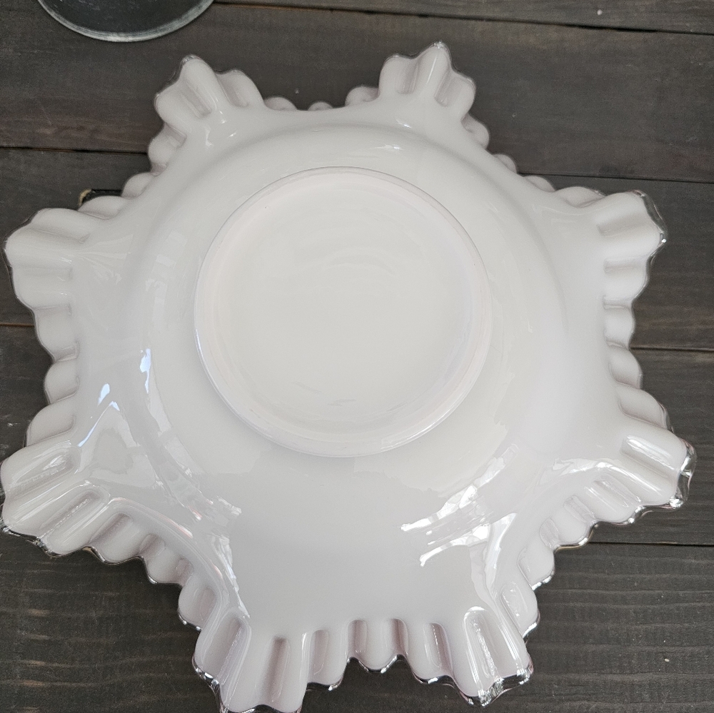Vintage Fenton Pink Double Ruffle Edge Bowl - Picture 4 of 5